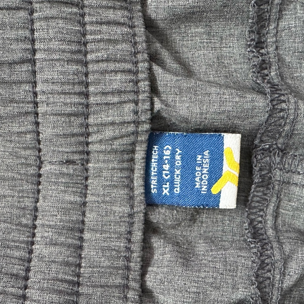 Set of 4 Boys Old Navy Performance Shorts - Picture 3 of 8